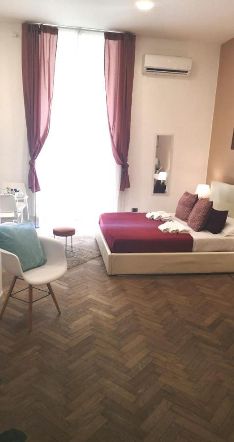 Bed and Breakfast Domus Luigi Leone II Napoli Esterno foto