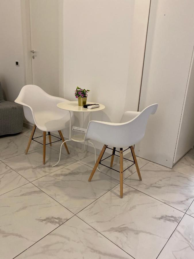 Bed and Breakfast Domus Luigi Leone II Napoli Esterno foto