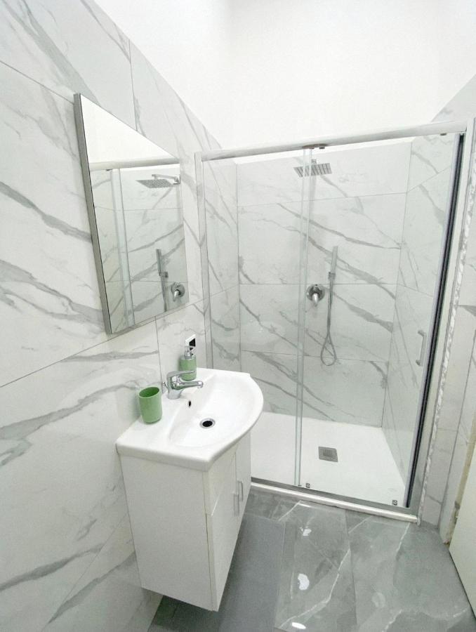 Bed and Breakfast Domus Luigi Leone II Napoli Esterno foto