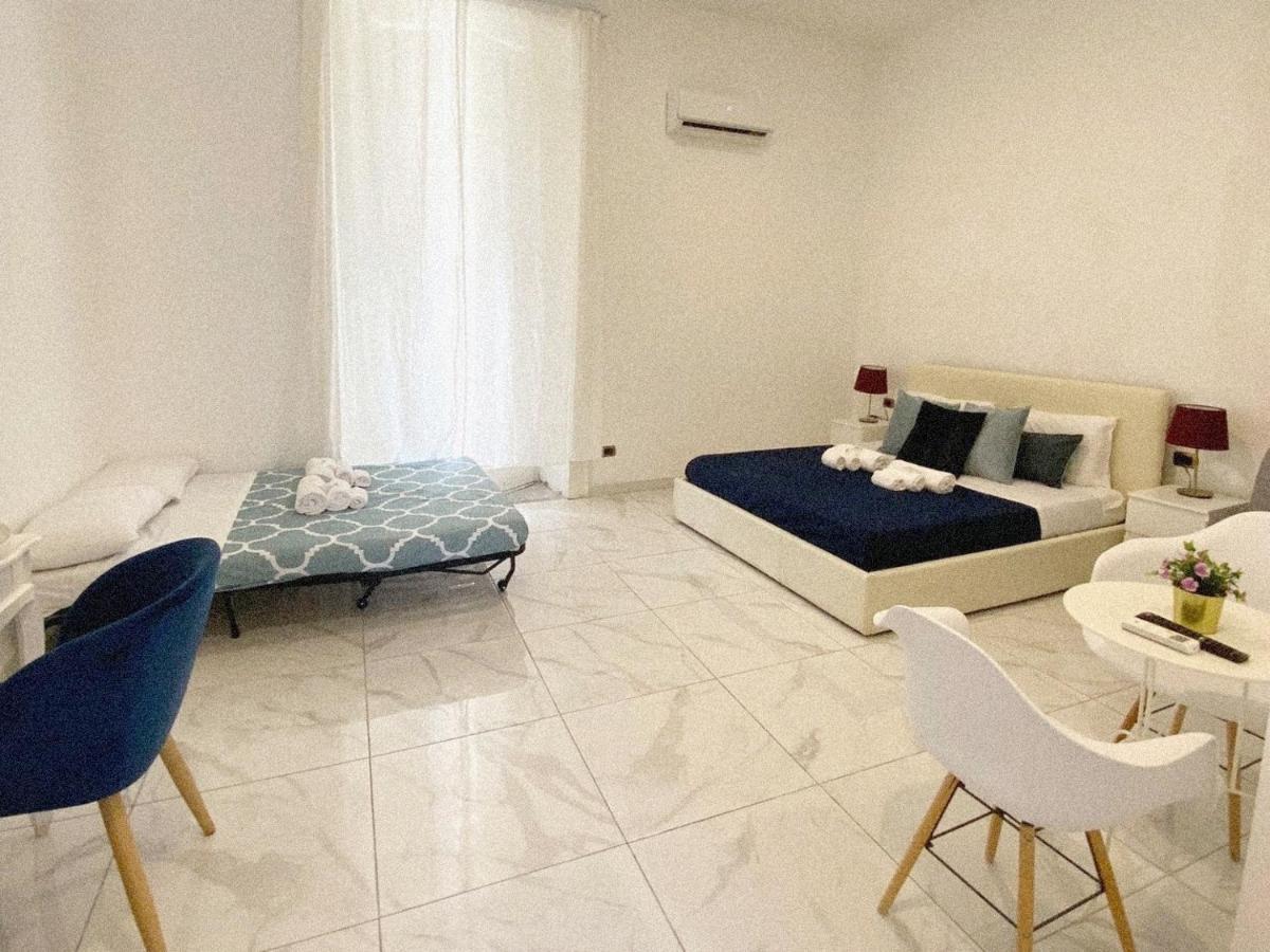 Bed and Breakfast Domus Luigi Leone II Napoli Esterno foto
