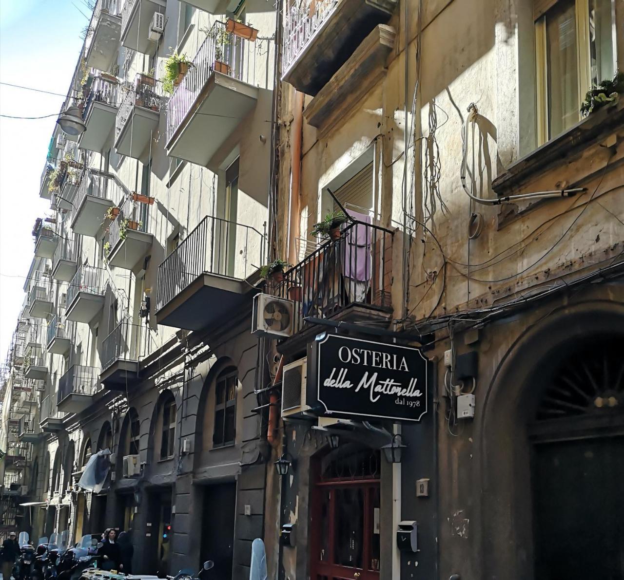 Bed and Breakfast Domus Luigi Leone II Napoli Esterno foto