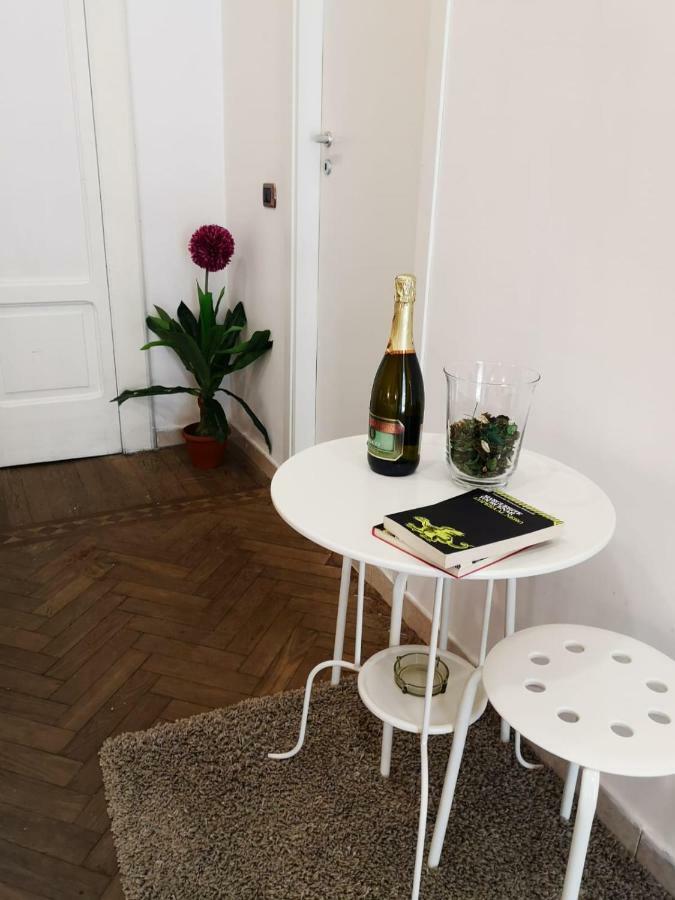 Bed and Breakfast Domus Luigi Leone II Napoli Esterno foto