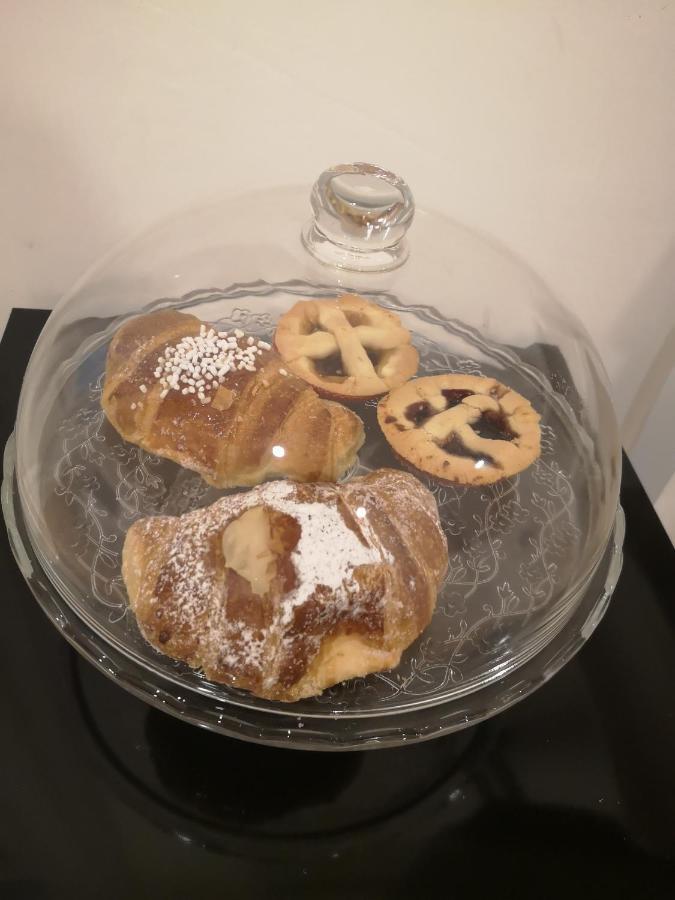 Bed and Breakfast Domus Luigi Leone II Napoli Esterno foto