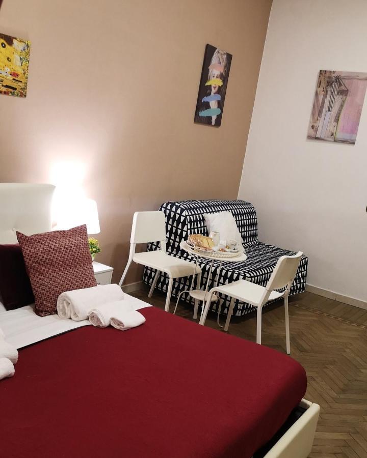 Bed and Breakfast Domus Luigi Leone II Napoli Esterno foto