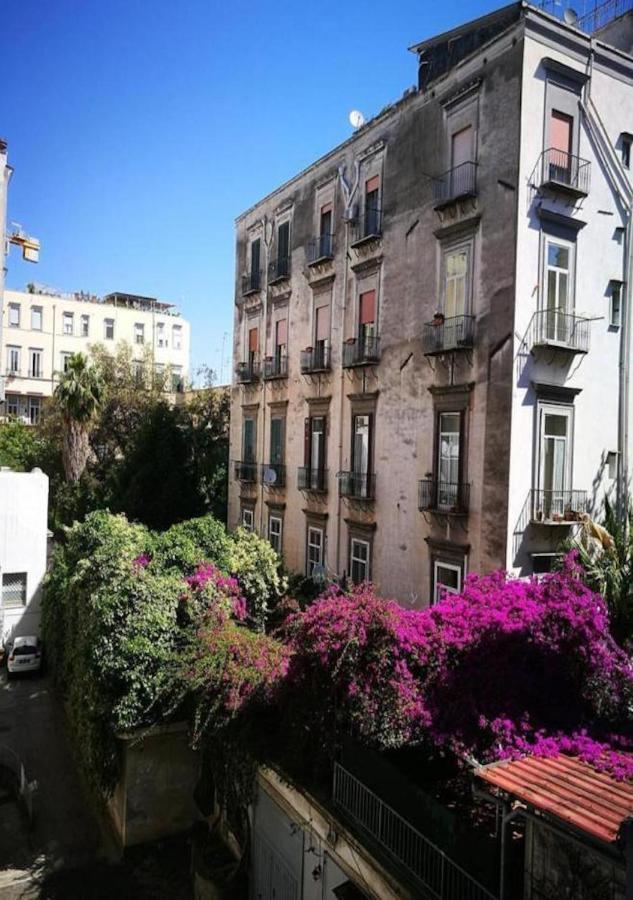 Bed and Breakfast Domus Luigi Leone II Napoli Esterno foto
